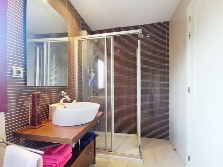 Bathroom 3